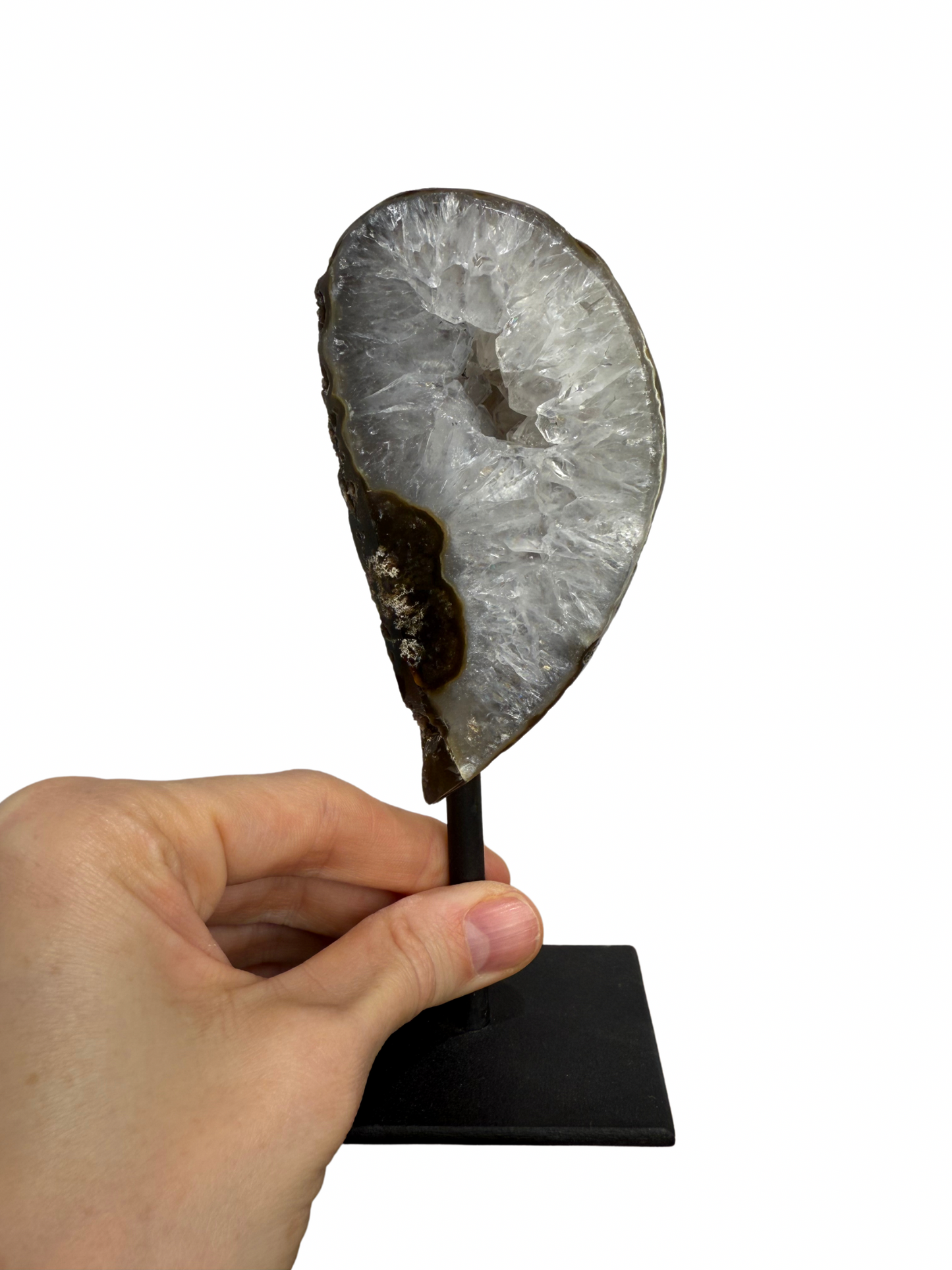 Agaat met druzy op standaard 6