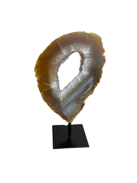 Agaat portal met druzy op standaard