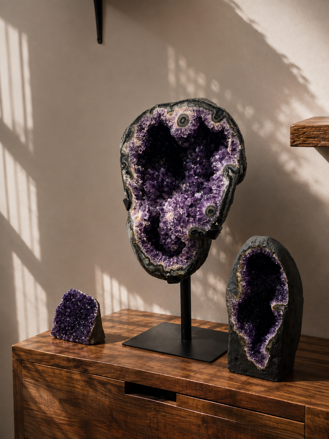 Statement pieces: grote edelstenen als blikvanger in je interieur