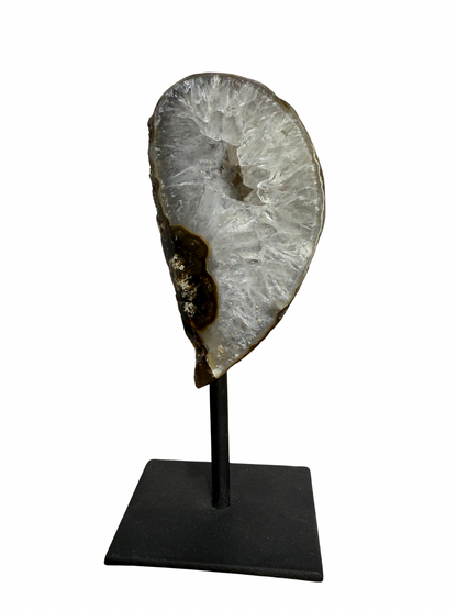 Agaat met druzy op standaard 6