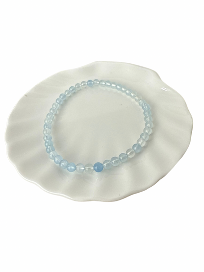Aquamarine bracelet ball 4 mm