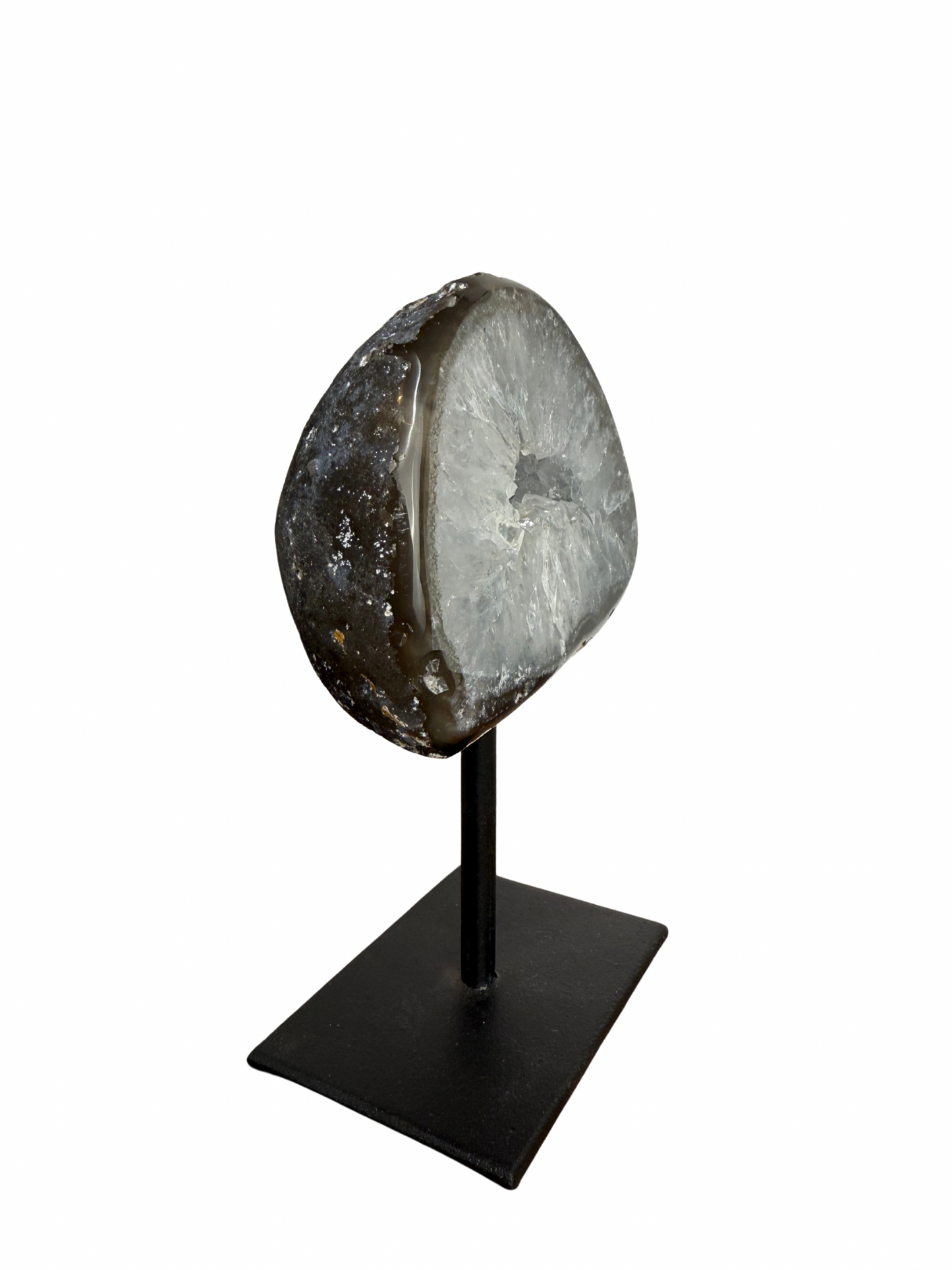 Agaat met druzy op standaard 5