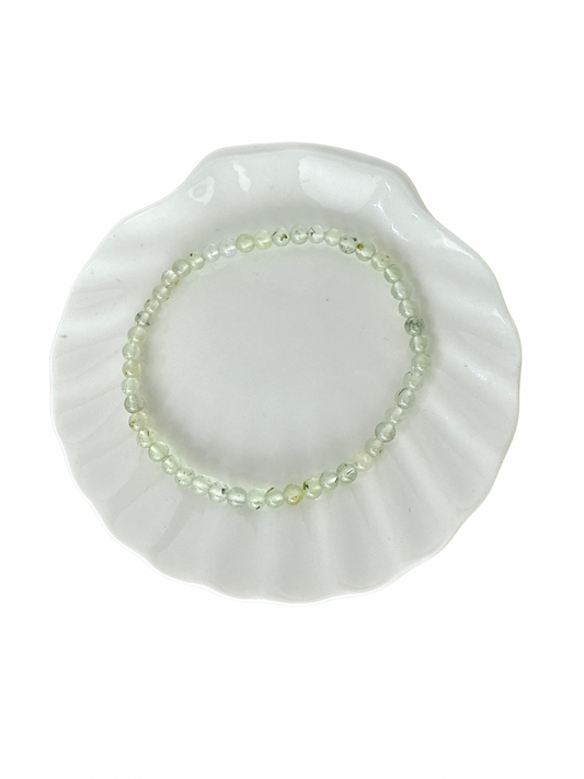 Prehniet kogelarmband 4 mm