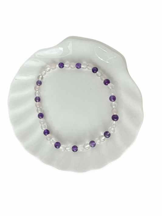 Gouden Driehoek armband kogel 4 mm