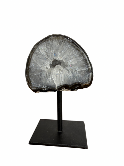 Agaat met druzy op standaard 5