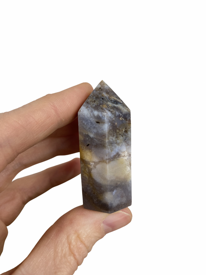 Paarse Chalcedoon toren