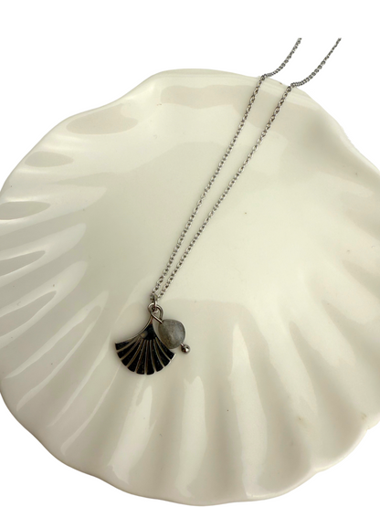 Evi necklace Labradorite
